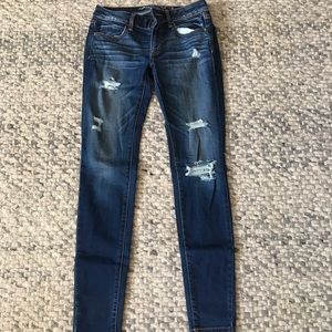 AMERICAN EAGLE SIZE 6 JEGGING SKINNY JEANS